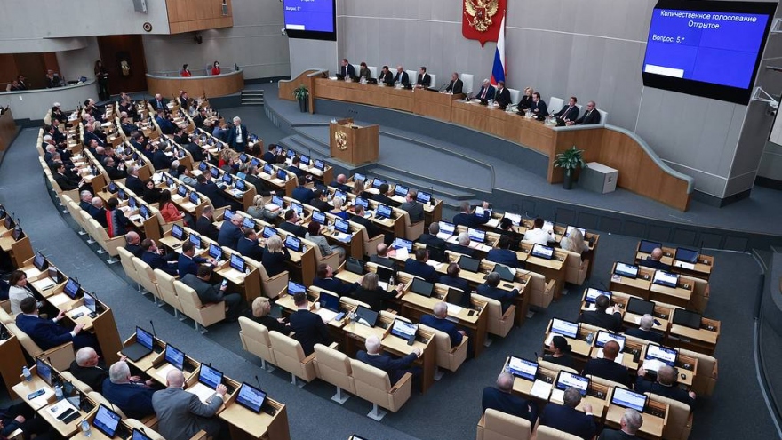 Quốc hội Nga thông qua dự luật hạn chế pha tạp tiếng nước ngoài